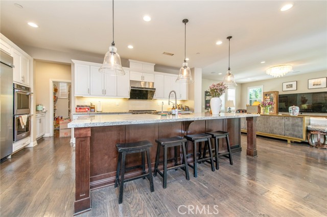 Image 10 of 66 For 220 Barnes  