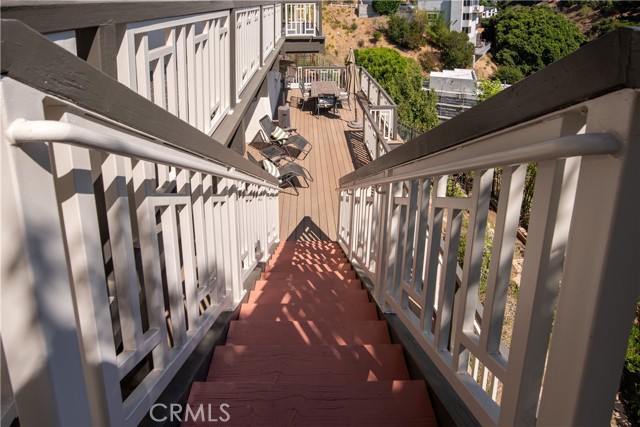 Detail Gallery Image 41 of 42 For 6432 Weidlake Dr, Los Angeles,  CA 90068 - 4 Beds | 3/1 Baths