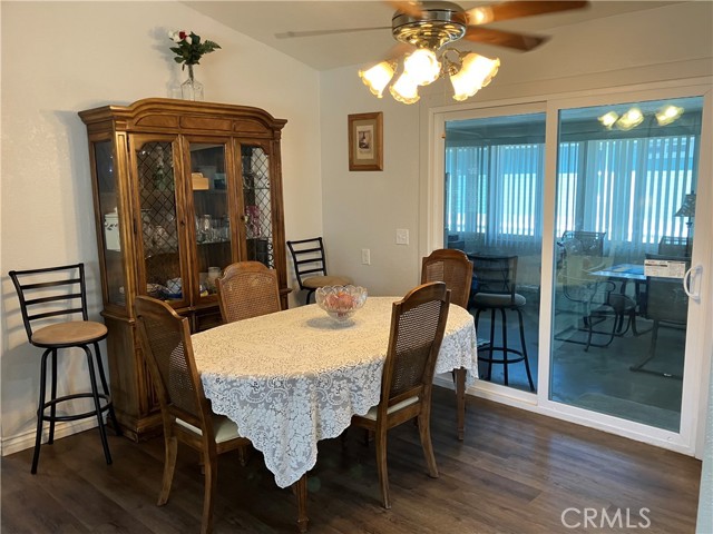 Detail Gallery Image 6 of 17 For 1250 N Kirby St #149,  Hemet,  CA 92545 - 2 Beds | 2 Baths