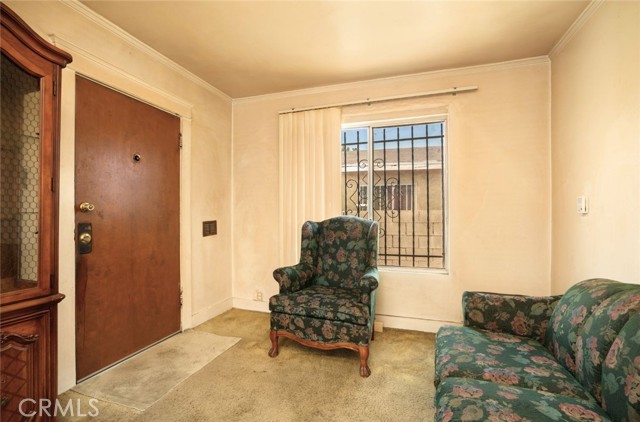 632 E 87th, Los Angeles CA: https://media.crmls.org/medias/53bfd412-ac85-4140-918b-ad06589ef36c.jpg