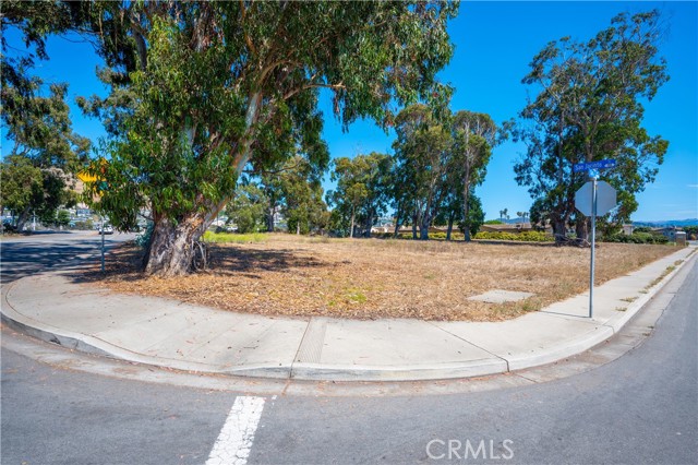 Detail Gallery Image 16 of 39 For 2783 Coral Ave, Morro Bay,  CA 93442 - – Beds | – Baths