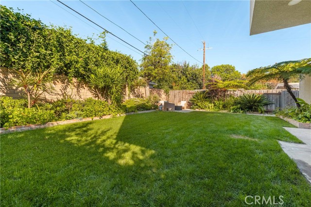 Detail Gallery Image 18 of 19 For 11333 Montana Ave, Los Angeles,  CA 90049 - 3 Beds | 2 Baths