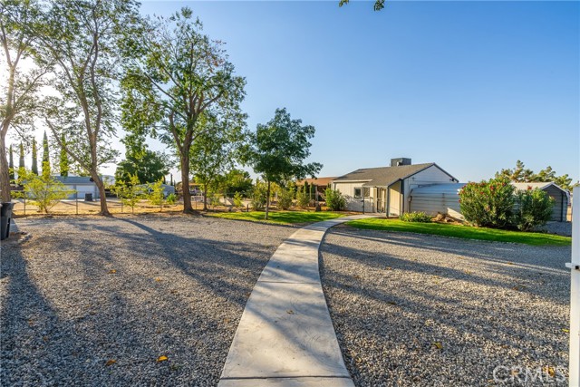 Detail Gallery Image 50 of 73 For 2755 W Avenue N, Palmdale,  CA 93551 - 5 Beds | 3/1 Baths