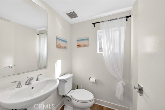 1615 W Bushell Street, Anaheim CA: https://media.crmls.org/medias/53c324f1-6690-4c7b-81f2-e1d00bae4e74.jpg