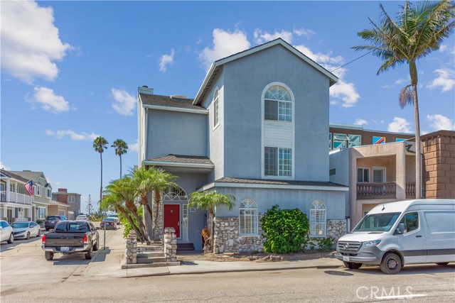 Detail Gallery Image 2 of 47 For 6020 E Ocean Bld, Long Beach,  CA 90803 - 4 Beds | 4 Baths