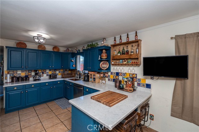 279 E 48th Street, San Bernardino CA: https://media.crmls.org/medias/53c3e2b9-f572-468b-8cf0-74dda8308e56.jpg