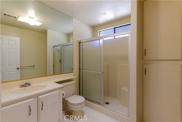 Detail Gallery Image 12 of 25 For 2528 Park Lake #108,  Santa Ana,  CA 92705 - 2 Beds | 2 Baths
