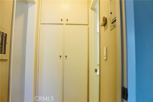 Detail Gallery Image 9 of 13 For 832 Coriander Dr #B,  Torrance,  CA 90502 - 1 Beds | 1 Baths