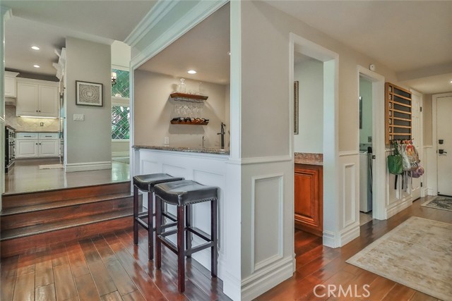 3220 Versaille Court, Thousand Oaks CA: https://media.crmls.org/medias/53c50105-51a4-4cab-bbea-6eff8e20c8b6.jpg