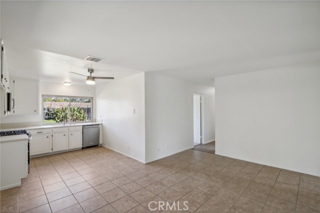 Detail Gallery Image 10 of 51 For 2727 Maude St, Riverside,  CA 92506 - 4 Beds | 2 Baths