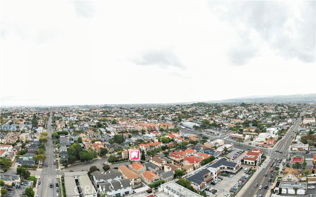 Detail Gallery Image 45 of 46 For 211 S Francisca #B,  Redondo Beach,  CA 90277 - 4 Beds | 3 Baths