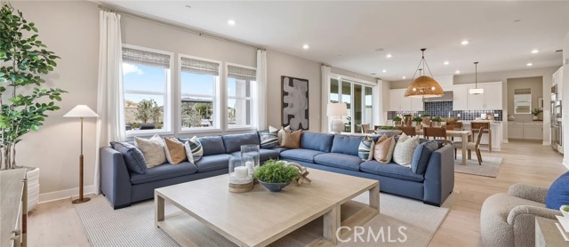 Detail Gallery Image 12 of 42 For 24325 Camino Oceano, Valencia,  CA 91354 - 5 Beds | 5/1 Baths