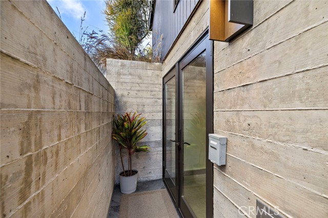 Detail Gallery Image 6 of 13 For 2699 Solana Way #B,  Laguna Beach,  CA 92651 - 0 Beds | 1 Baths