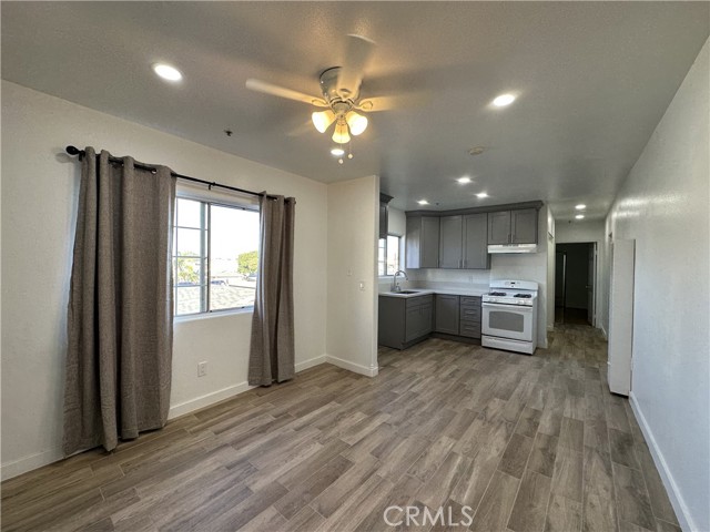 Detail Gallery Image 1 of 17 For 7551 Warner #C,  Huntington Beach,  CA 92648 - 3 Beds | 2/1 Baths