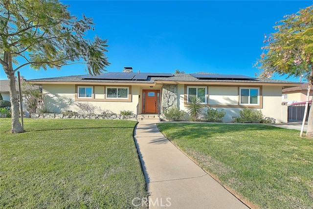 Image 1 of 2 For 739 Navilla  