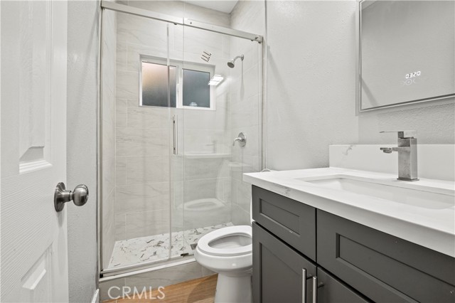 Detail Gallery Image 13 of 16 For 1584 W Wakefield Ave #B,  Anaheim,  CA 92802 - 4 Beds | 2/1 Baths