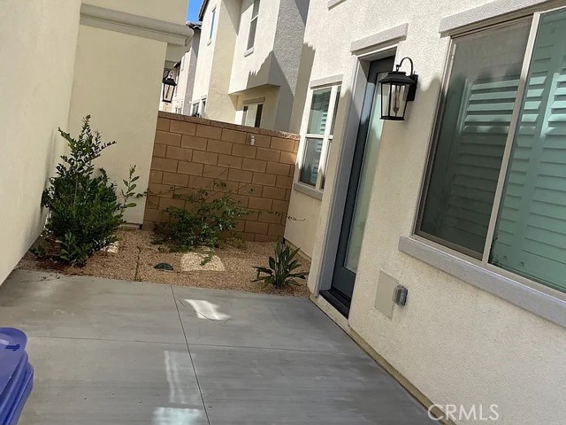Detail Gallery Image 3 of 22 For 5261 Aster Way #3,  Fontana,  CA 92336 - 4 Beds | 3 Baths