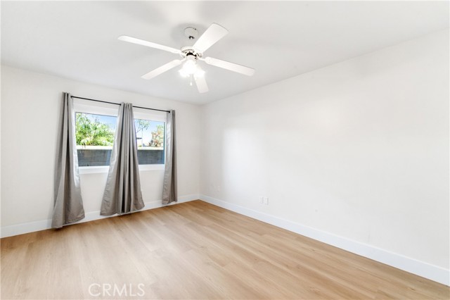 Image 38 of 62 For 6600 Warner  241