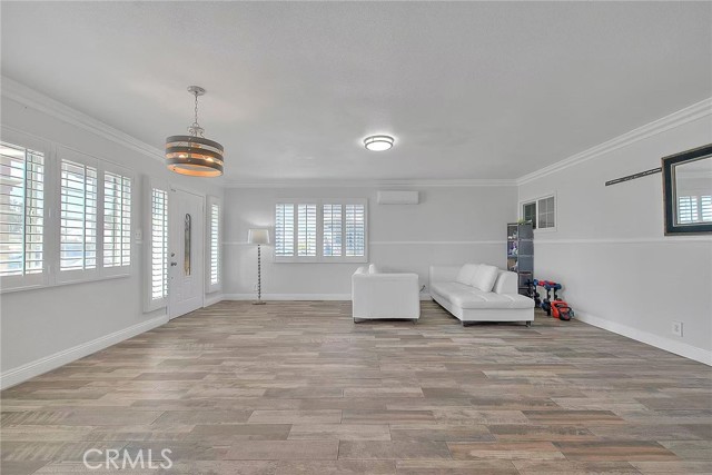 6442 Raymond Avenue, Long Beach CA: https://media.crmls.org/medias/53ccba6d-aa17-43da-a547-a4160ec8bf0c.jpg