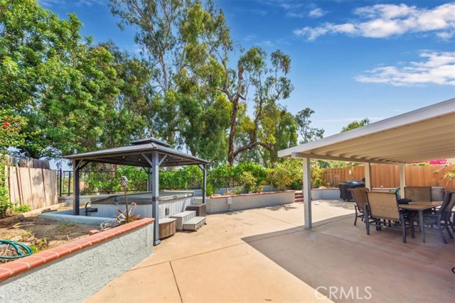 5709 Holly Ridge Drive, Camarillo CA: https://media.crmls.org/medias/53ce0279-13ba-47dc-afa0-655d8b156520.jpg