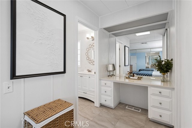 20701 Beach Boulevard, Huntington Beach CA: https://media.crmls.org/medias/53ce4447-7a32-40ba-8746-82785c1d593f.jpg