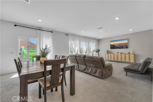 4422 Jade Court, Lancaster CA: https://media.crmls.org/medias/53ce4b5f-56c4-4cc3-94e1-11a474ea640b.jpg