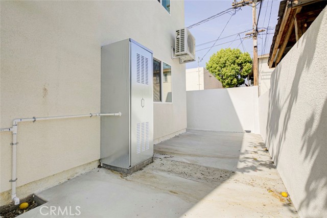Detail Gallery Image 21 of 23 For 1070 Allen #D,  Glendale,  CA 91201 - 2 Beds | 1/1 Baths