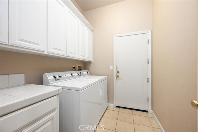 1050 Sleepy Hollow Road, Paso Robles CA: https://media.crmls.org/medias/53ce7b6a-a015-49a8-b10e-1fbe20ca350b.jpg