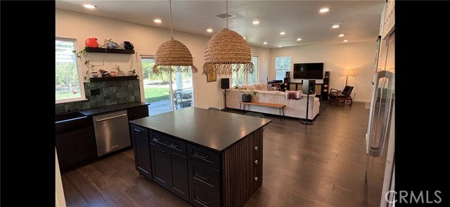 Detail Gallery Image 6 of 24 For 29064 Heliodor, Menifee,  CA 92584 - 4 Beds | 2 Baths