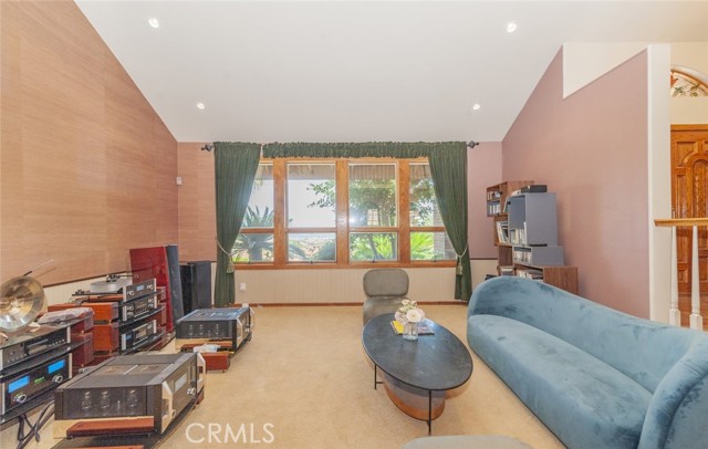 1300 Hidden Springs Drive, Corona CA: https://media.crmls.org/medias/53d0ee5d-2a53-4a03-94b8-3d407bade2b8.jpg