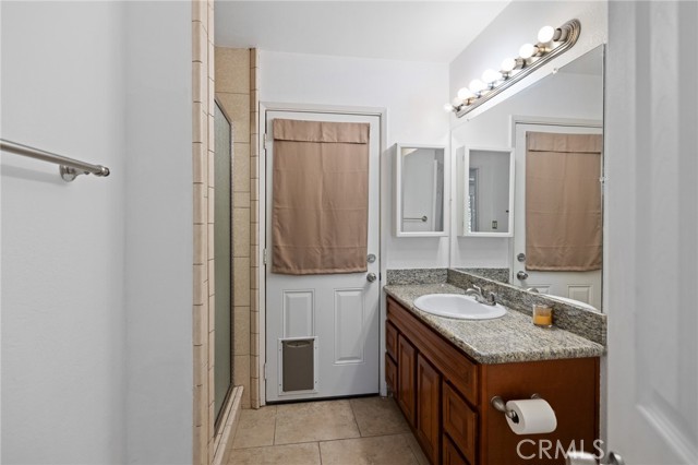 9630 Keokuk Avenue, Chatsworth (los Angeles), California 91311, 3 Bedrooms Bedrooms, ,2 BathroomsBathrooms,Residential Lease,For Rent,9630 Keokuk Avenue,CRGD24233291