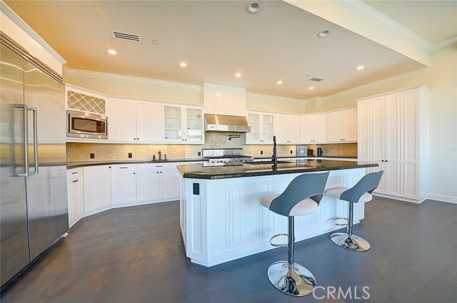 Detail Gallery Image 14 of 44 For 3952 Oakfield Dr, Sherman Oaks,  CA 91423 - 5 Beds | 4/1 Baths