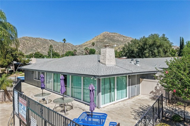 Detail Gallery Image 27 of 31 For 2891 Canyon Crest #68,  Riverside,  CA 92507 - 2 Beds | 2 Baths