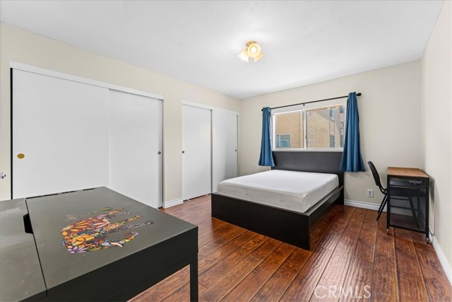 2 Bed Home for Sale in Van Nuys, California