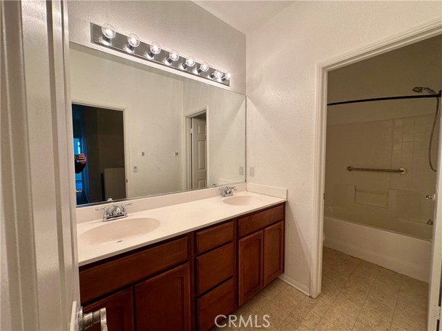 Detail Gallery Image 13 of 19 For 15431 Park Point #108,  Lake Elsinore,  CA 92532 - 3 Beds | 2/1 Baths
