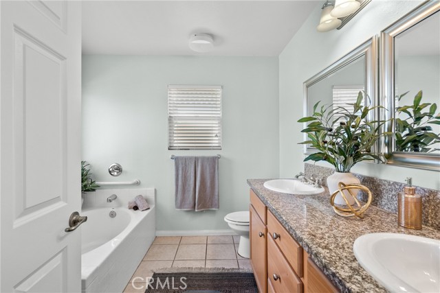 Detail Gallery Image 32 of 48 For 15721 Cobalt St #118,  Sylmar,  CA 91342 - 3 Beds | 3 Baths