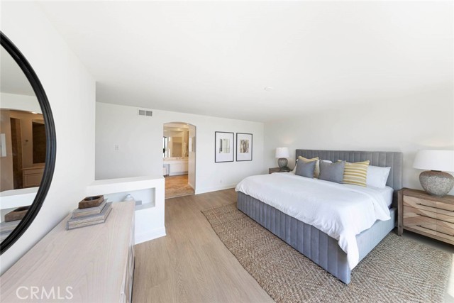 Detail Gallery Image 21 of 47 For 24 Coventry, Newport Beach,  CA 92660 - 2 Beds | 2 Baths