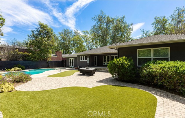 Detail Gallery Image 19 of 43 For 933 W Riviera Dr., Santa Ana,  CA 92705 - 3 Beds | 2/1 Baths