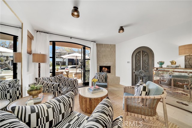 Detail Gallery Image 3 of 32 For 412 Acacia Ave, Corona Del Mar,  CA 92625 - 3 Beds | 3/1 Baths