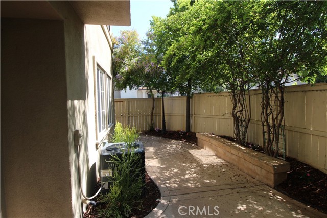 Detail Gallery Image 37 of 55 For 145 Islington, Irvine,  CA 92620 - 3 Beds | 2/1 Baths