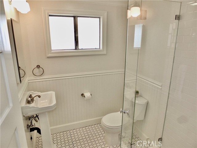 2285 Avalon, Costa Mesa CA: https://media.crmls.org/medias/53d7d760-d4c3-4fc9-95a1-2683523c18f5.jpg
