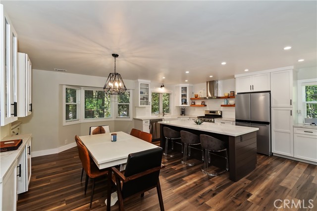 Detail Gallery Image 7 of 51 For 853 Golf Course, Lake Arrowhead,  CA 92352 - 3 Beds | 2/1 Baths