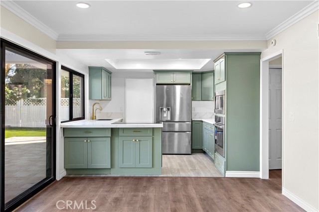 Detail Gallery Image 10 of 29 For 21662 Saluda Cir, Huntington Beach,  CA 92646 - 4 Beds | 3 Baths