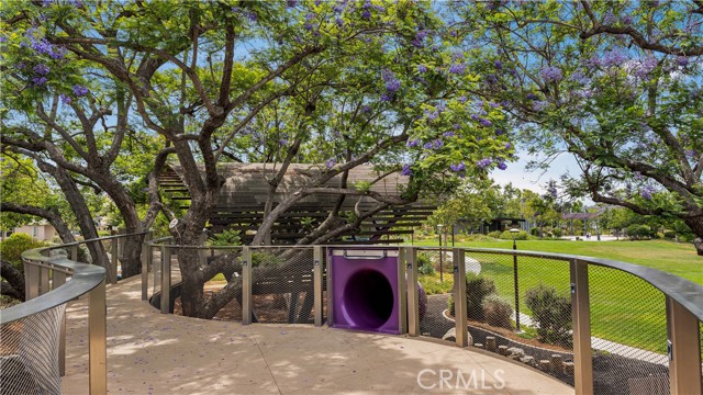 122 Fixie, Irvine CA: https://media.crmls.org/medias/53d91268-ca37-40fa-87b5-3b38e634119d.jpg