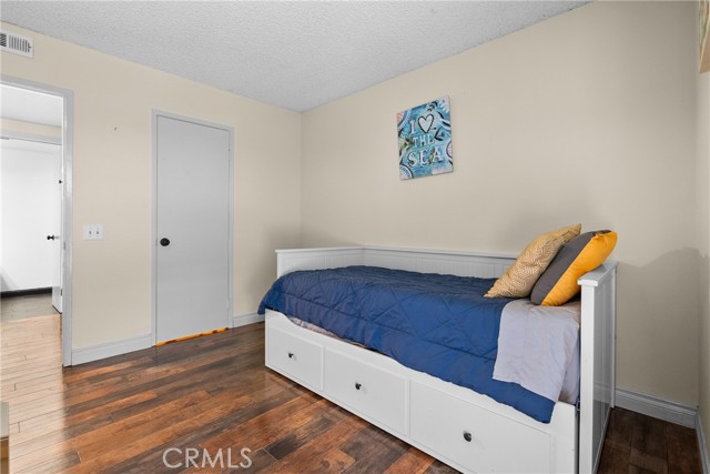 Detail Gallery Image 28 of 59 For 9558 Swinton, North Hills,  CA 91343 - 3 Beds | 2 Baths