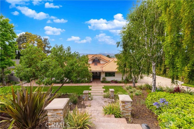 1525 Ramona Drive, Camarillo CA: https://media.crmls.org/medias/53d92143-6b4a-4844-ad42-e24442b1846d.jpg
