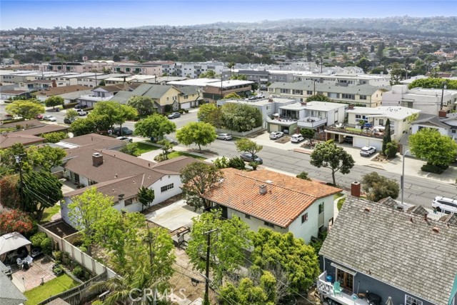 427 Avenue F, Redondo Beach, California 90277, 5 Bedrooms Bedrooms, ,3 BathroomsBathrooms,Residential,Sold,Avenue F,SB22072867