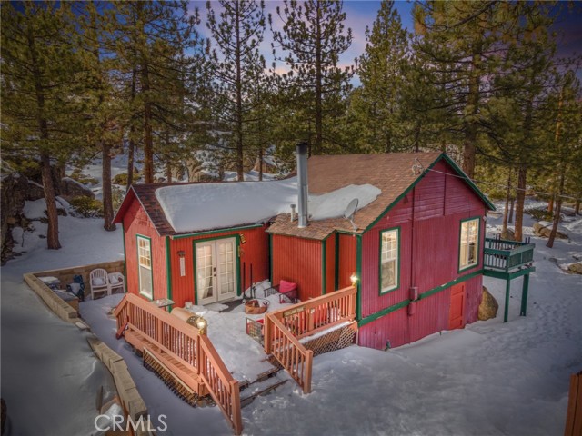 Detail Gallery Image 2 of 25 For 813 Lark Trl, Big Bear Lake,  CA 92315 - 2 Beds | 1 Baths