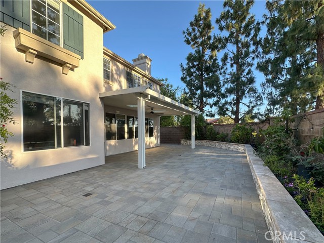 29 Mount Vernon, Irvine CA: https://media.crmls.org/medias/53db6609-ff78-4de1-8caa-5215e4fa1763.jpg