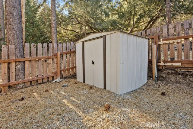 Detail Gallery Image 34 of 55 For 1408 Zermatt Dr, –,  CA 93222 - 3 Beds | 3/1 Baths